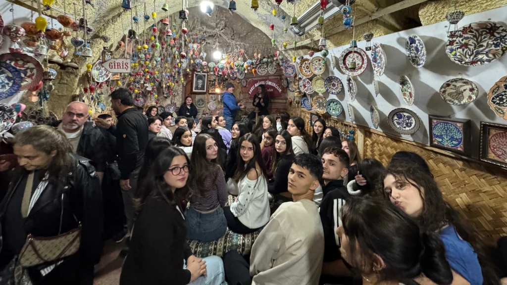 Masal Gibi Kapadokya, Yeraltı Şehri ve Peri Bacaları Turu 1 Gece Otel Konaklamalı
