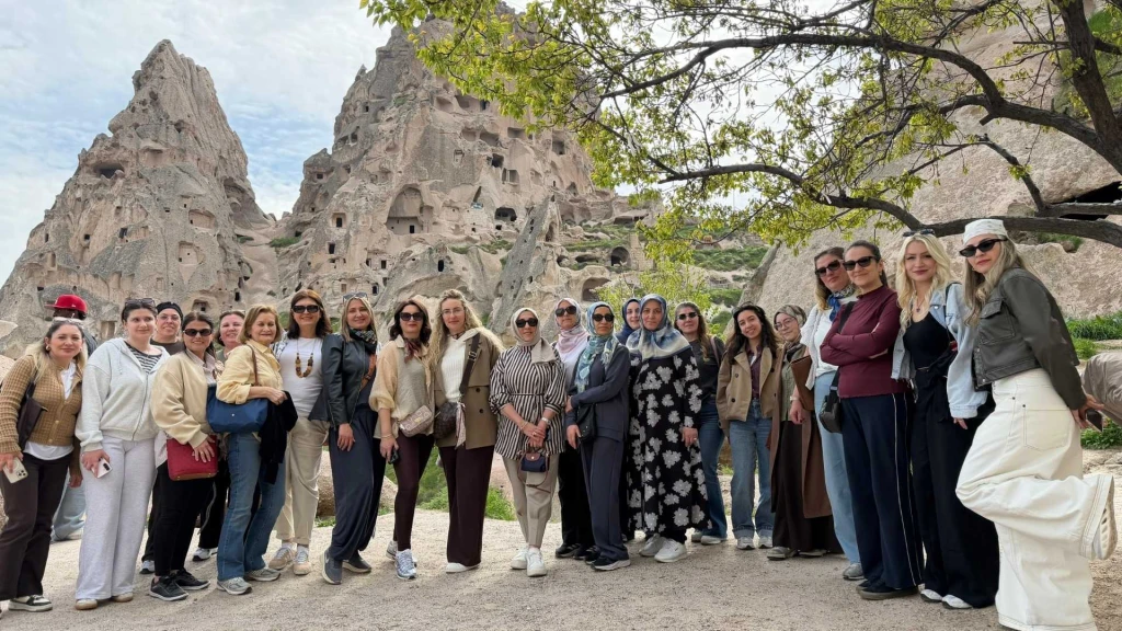Masal Gibi Kapadokya, Yeraltı Şehri ve Peri Bacaları Turu 1 Gece Otel Konaklamalı