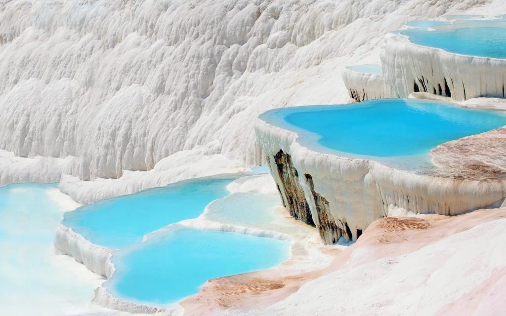Marmaris: Pamukkale Day Trip with Breakfast & Guided Visit