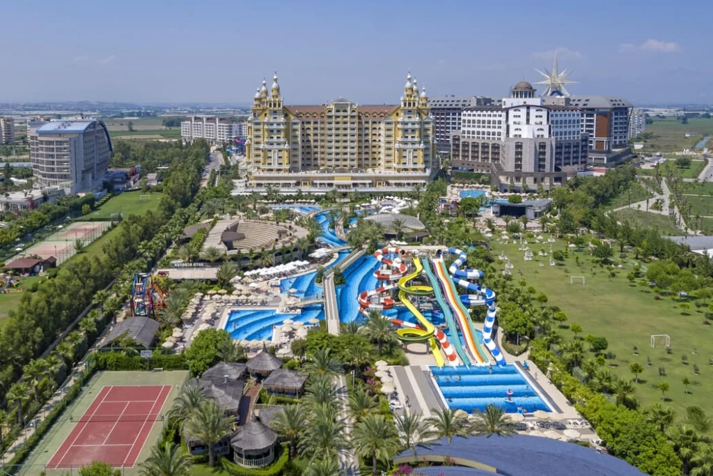 Royal Holiday Palace