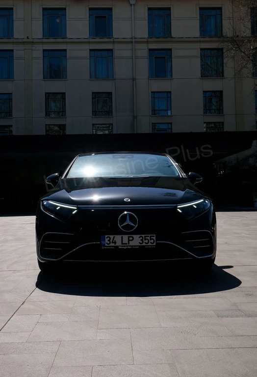 Mercedes EQS Luxury Transfer