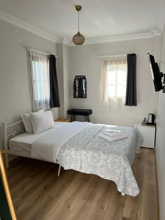 Local Ayvalık Guest Rooms