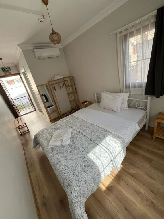 Local Ayvalık Guest Rooms