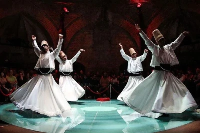 Semazen Gösterisi