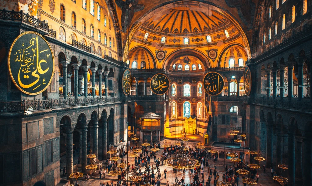 3-Day All-Inclusive Istanbul &  Cappadocia Tour l with Balloon Ride & Cave Hotel