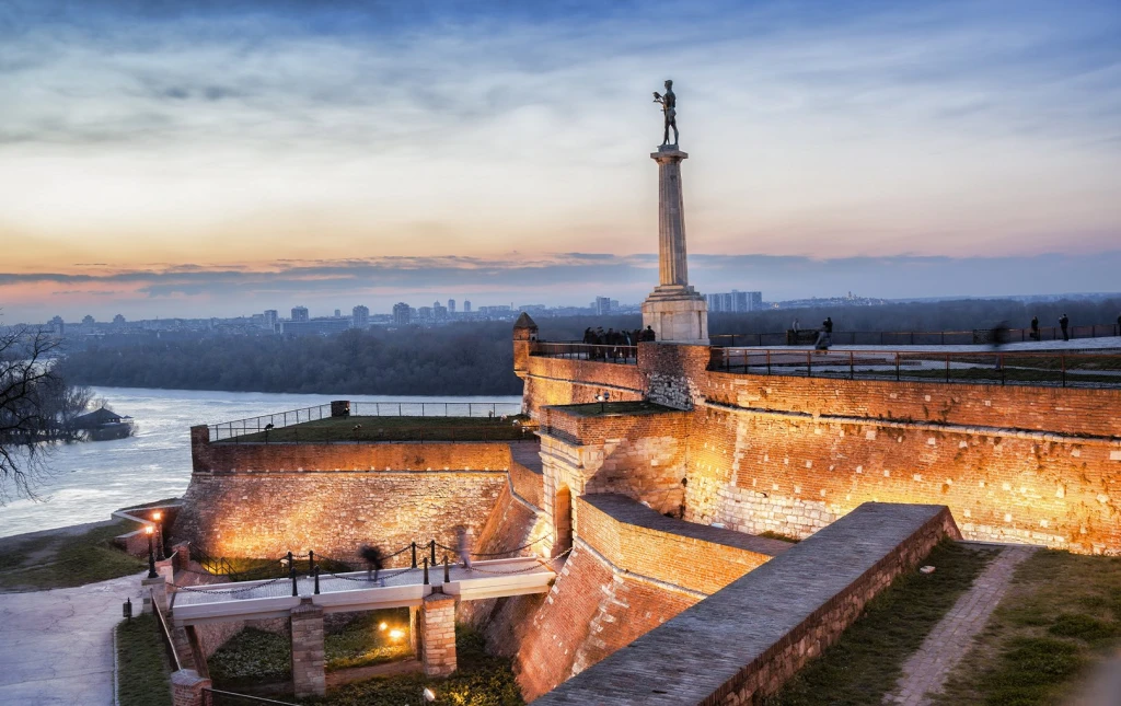 A Jet ile Belgrad Turu 5* Saint Ten SLH