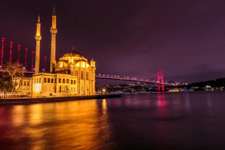 Istanbul noćna tura s vozilom i lokalnim vodičem