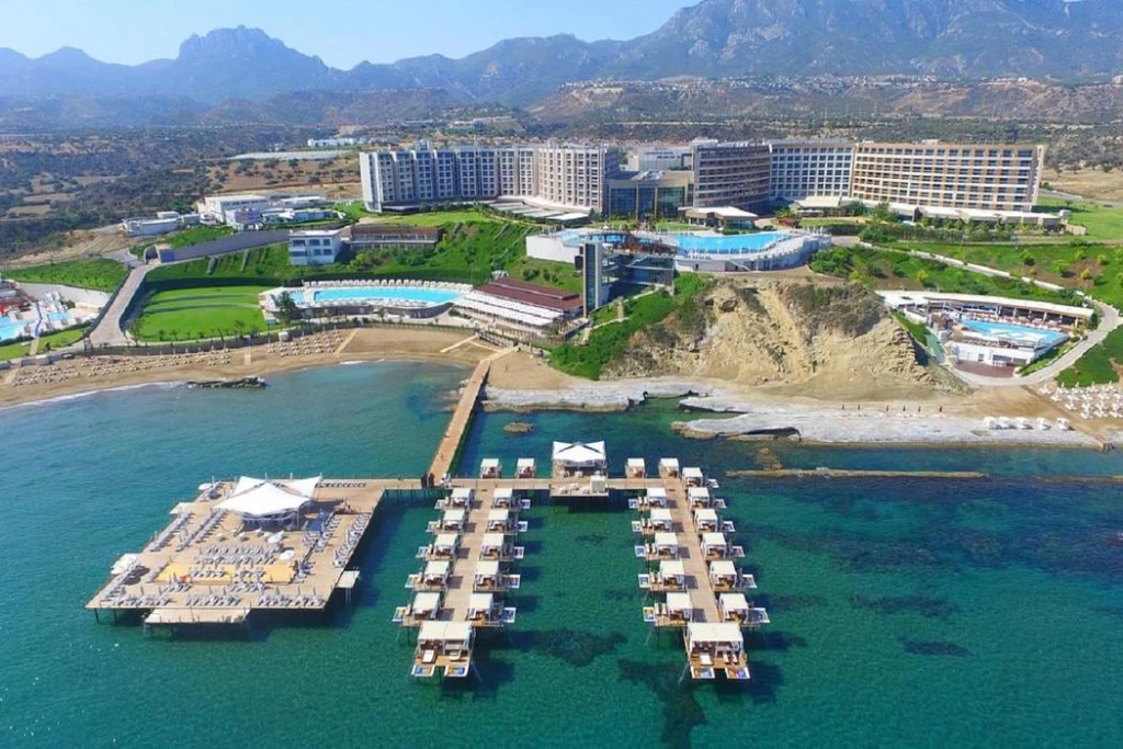 Elexus Hotel