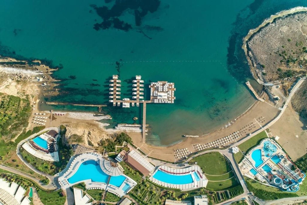 Elexus Hotel