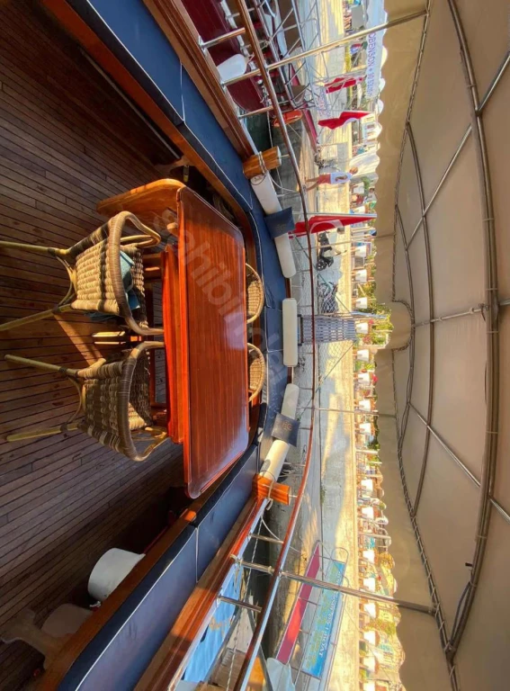 Side: VİP Gulet Yacht Cruise from River to Sea with Lunch