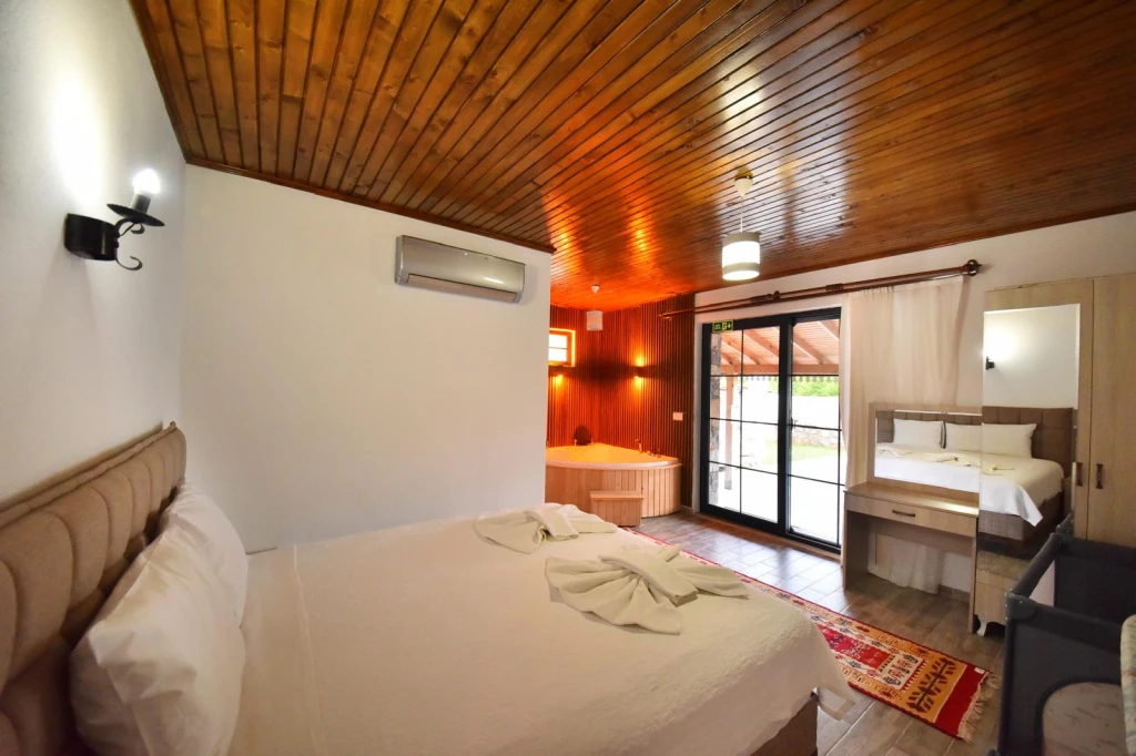Villa Manolya