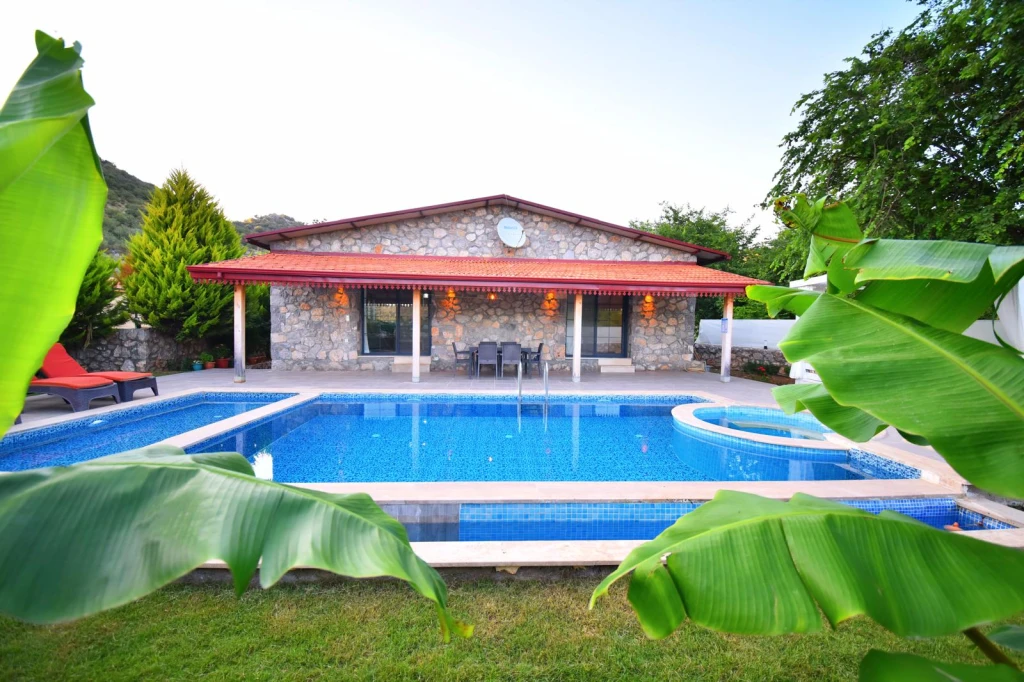 Villa Manolya