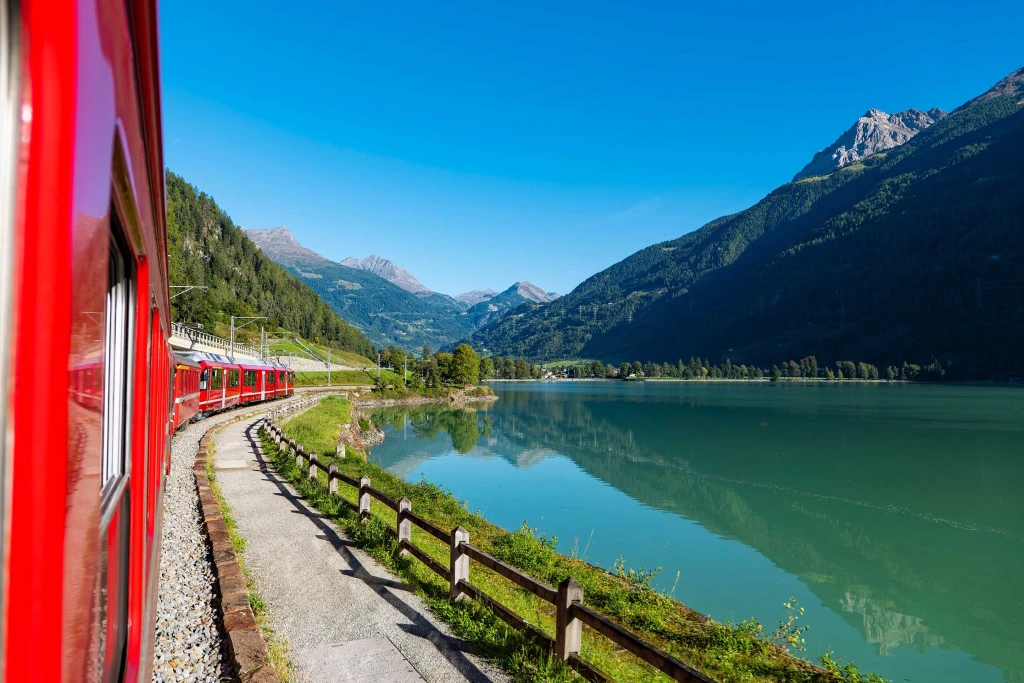 BERNİNA TRENİ İLE BİR AVRUPA MASALI EXPRESS TURU TÜRK HAVA YOLLARI İLE 4 GECE