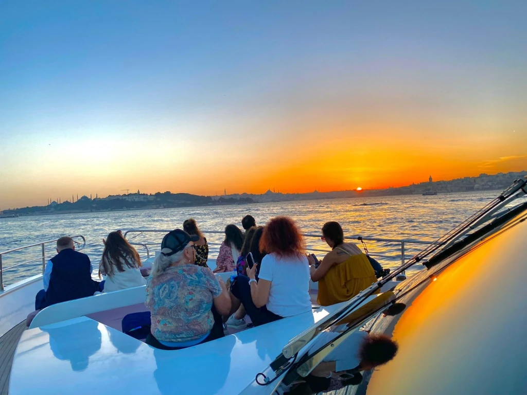 Istanbul Sunset Bosphorus Cruise – Yacht Snacks & Drinks by IBO TOUR
