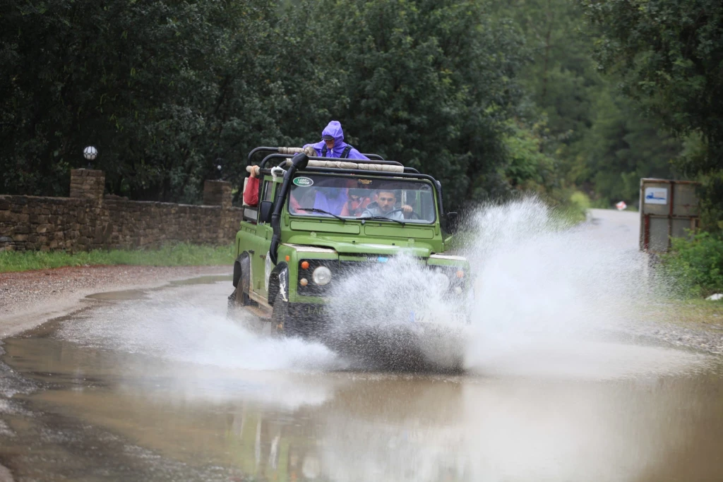 Jeep Safari