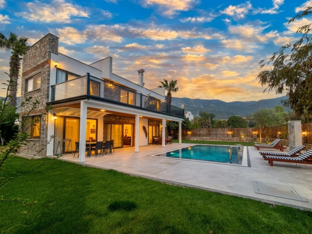 Villa Aura