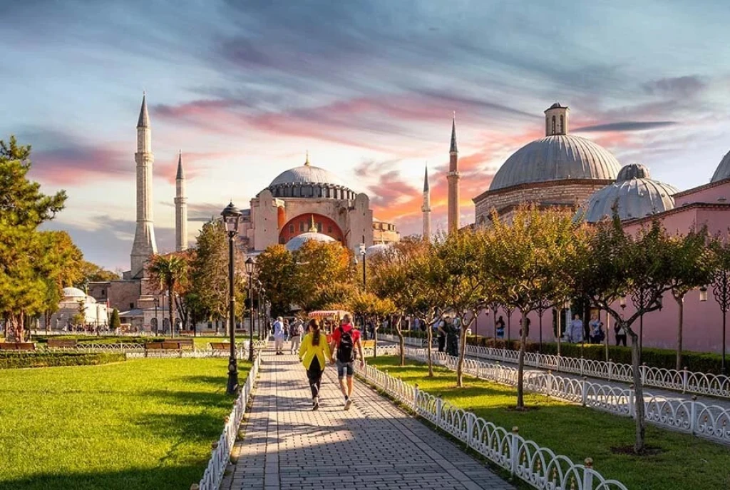 Tarih ve Boğazın Buluşması: Unutulmaz İstanbul Günübirlik Turu