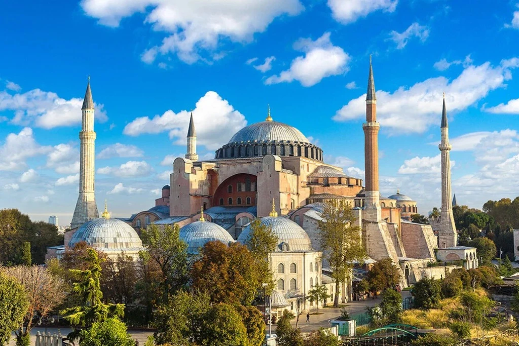 Tarih ve Boğazın Buluşması: Unutulmaz İstanbul Günübirlik Turu