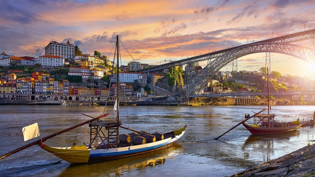 MEGA PORTEKİZ & ENDÜLÜS & İSPANYA Türk Hava Yolları ile 7 gece Sabah Madrid Gidiş – Akşam Barcelona Dönüş || 16623||21797