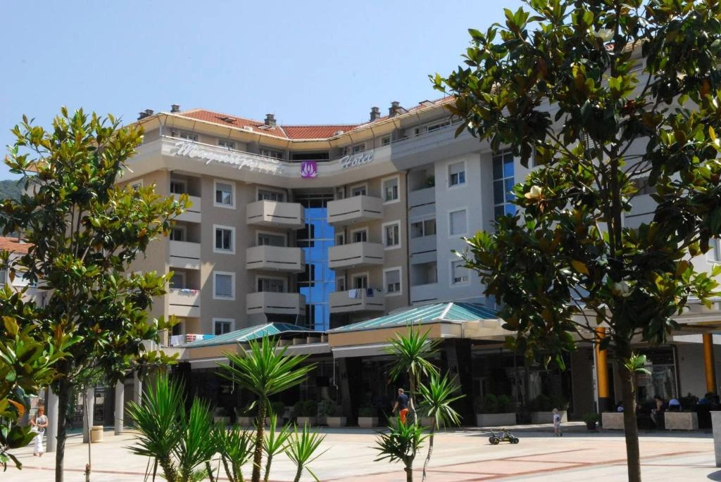 Magnolia Place