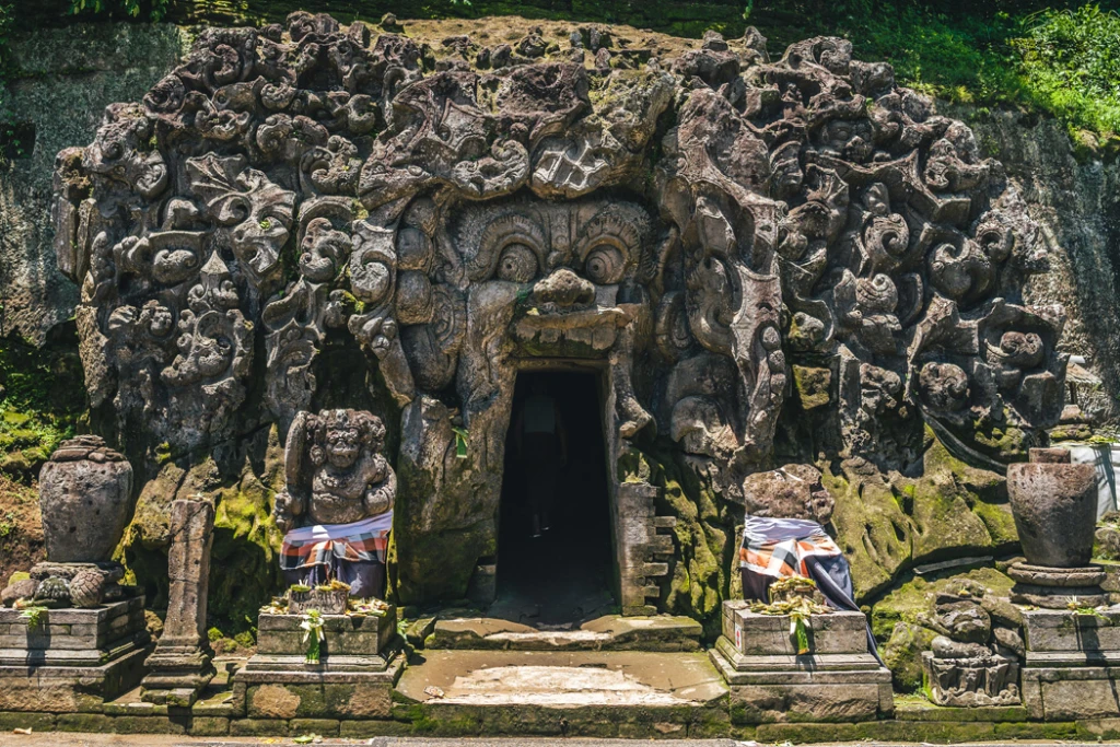 BALİ VE PHUKET ILE  FENOMEN UZAK DOĞU TURU SİNGAPORE AİRLİNES İLE 10 GECE