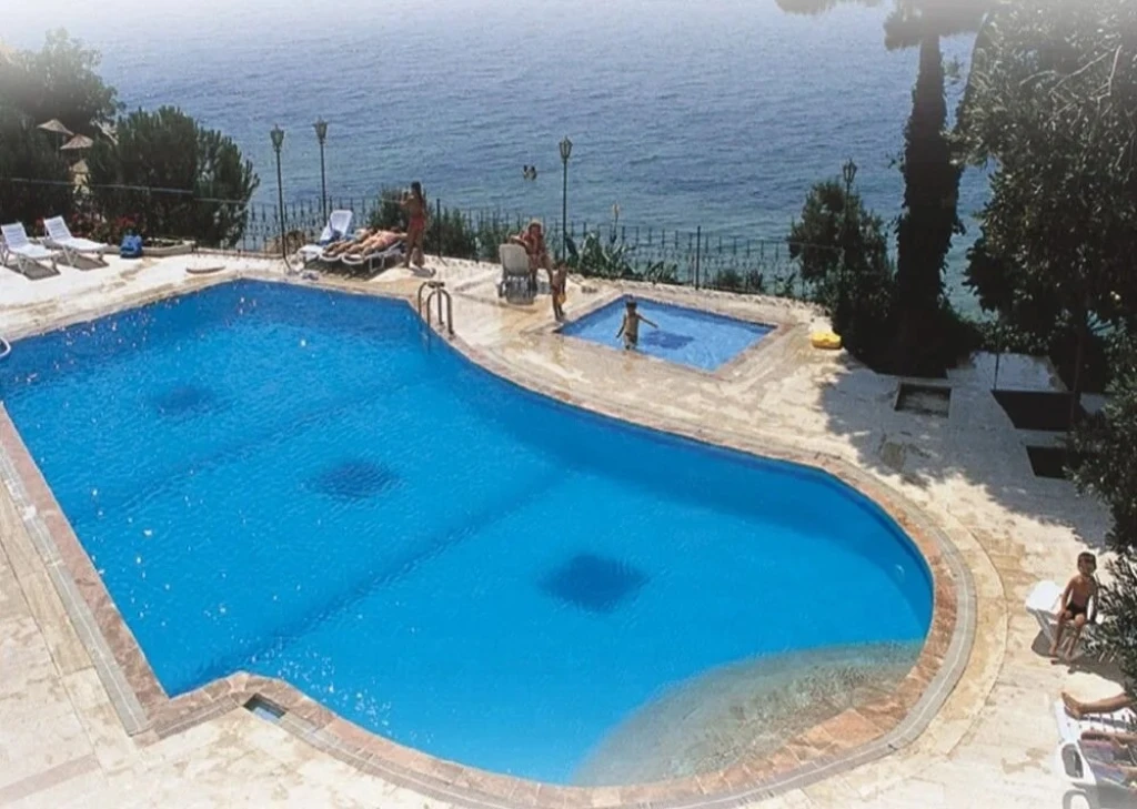 Κιρτάι Ξενοδοχείο Ερντέκ