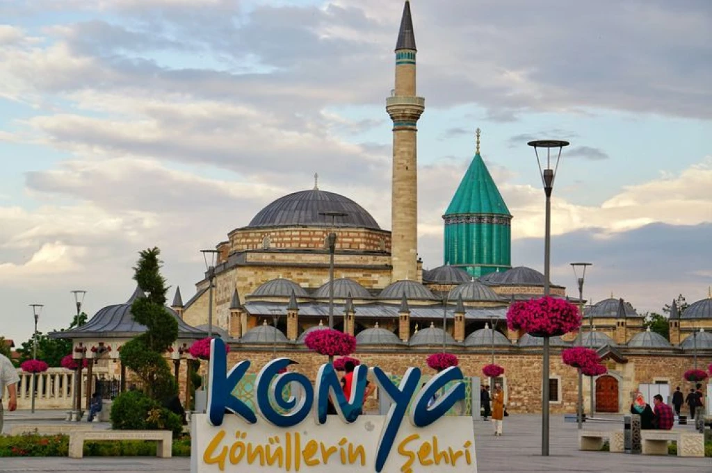 🕌 GÜNÜBİRLİK KONYA MEVLANA MANEVİYAT TURU ✨