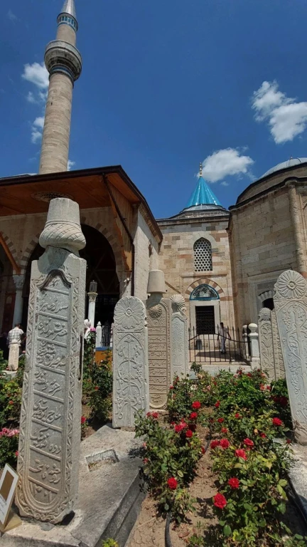 🕌 GÜNÜBİRLİK KONYA MEVLANA MANEVİYAT TURU ✨