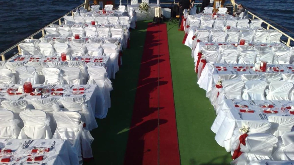 Boda, compromiso, henna y circuncisión en el Bósforo