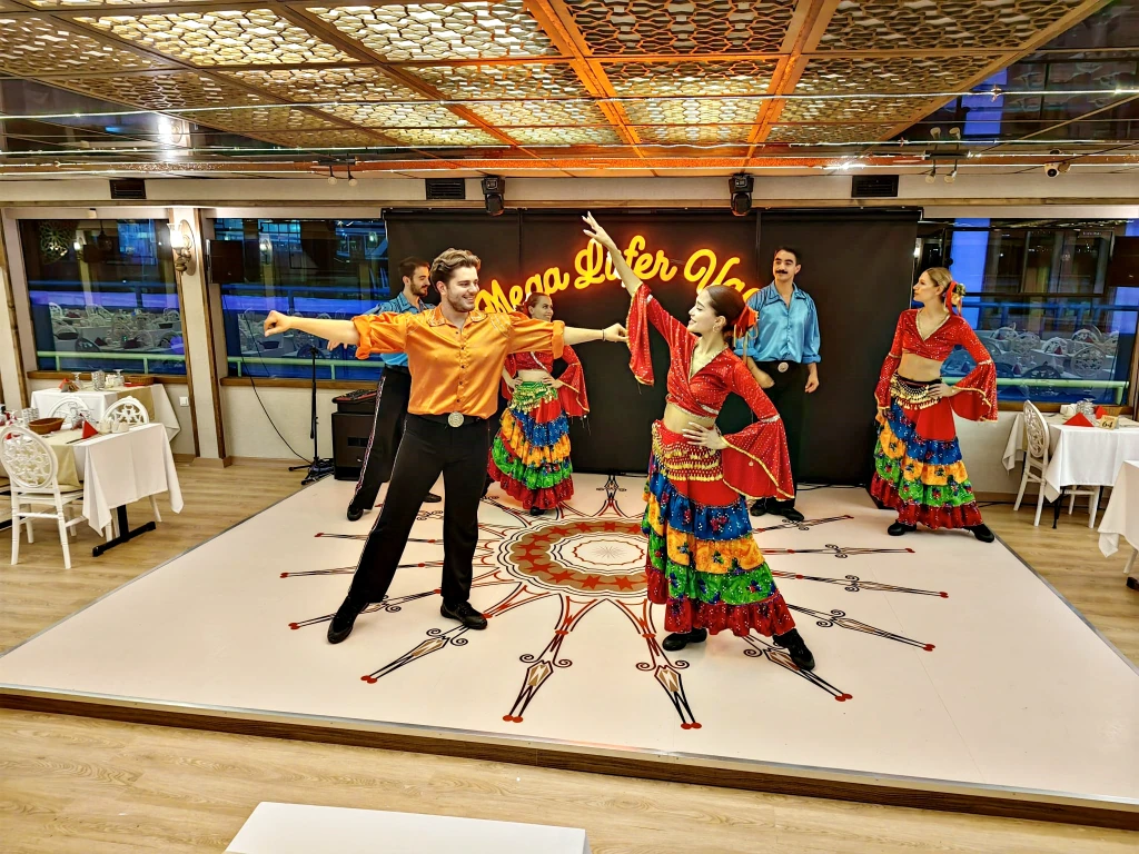 Programas de Año Nuevo en el Yate