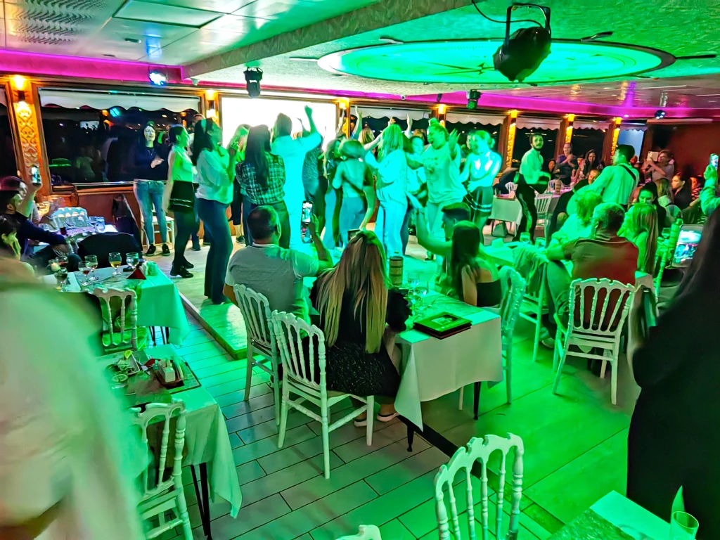 Programas de Año Nuevo en el Yate