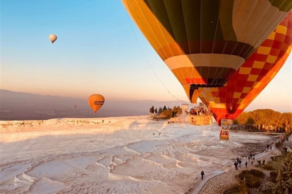 Pamukkale Sıcak Hava Balonu