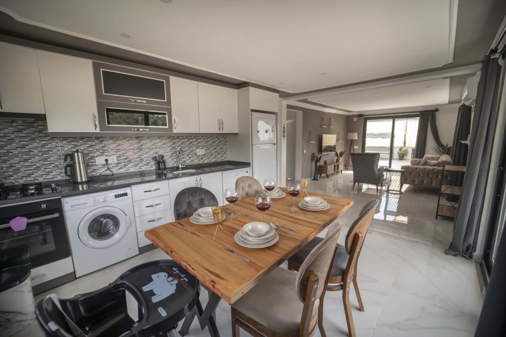 Villa White