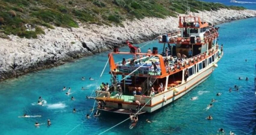 GÜNÜBİRLİK AYVALIK CUNDA TEKNE YÜZME TURU