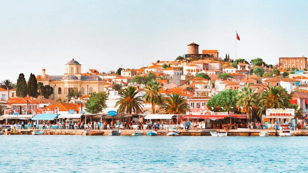 GÜNÜBİRLİK AYVALIK CUNDA TEKNE YÜZME TURU