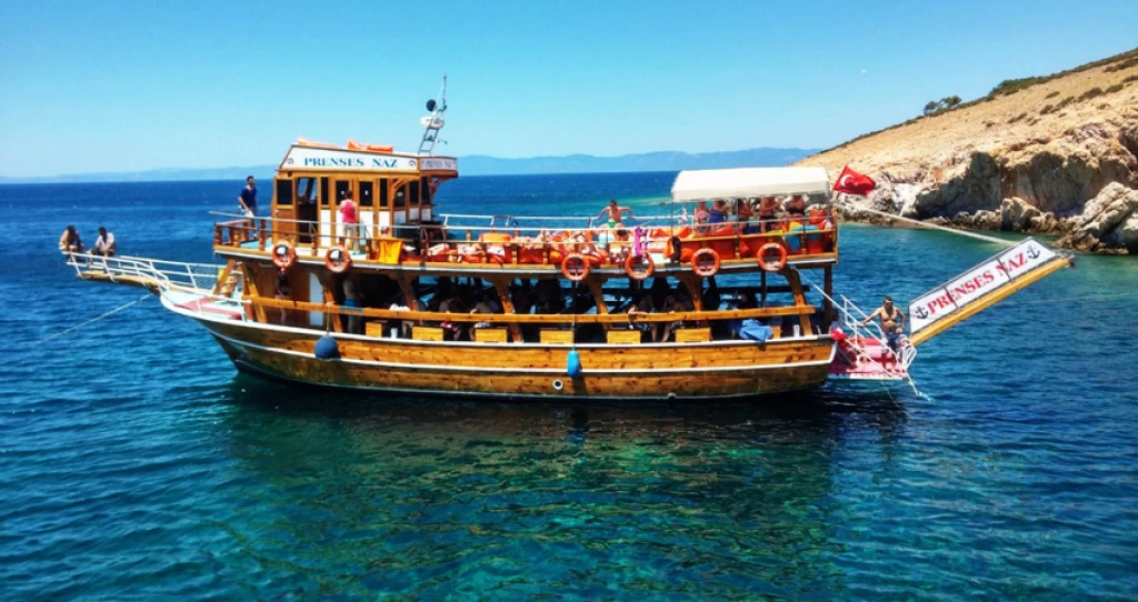 GÜNÜBİRLİK AYVALIK CUNDA TEKNE YÜZME TURU