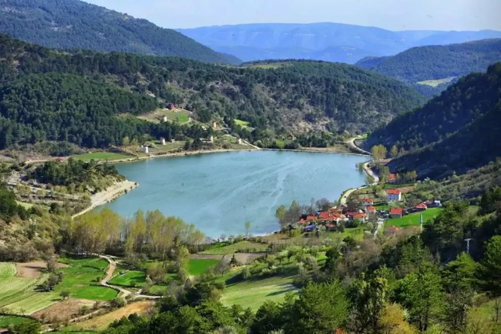 Taraklı-Göynük-Çubuk Gölü (Günübirlik)
