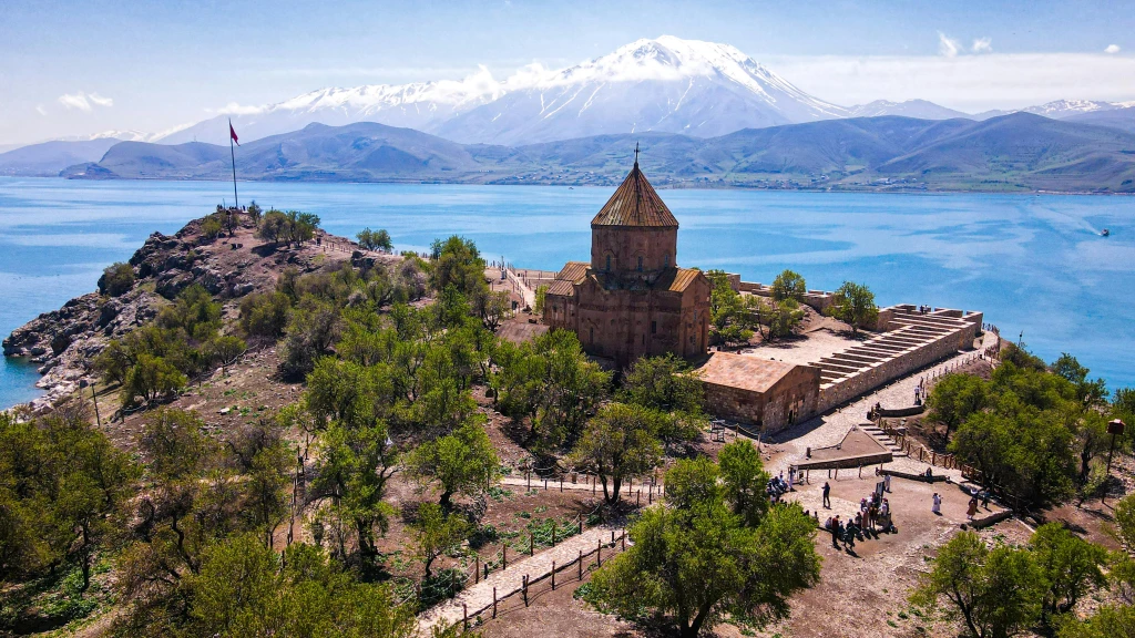 3-Day Lake Van & Eastern Turkey Tour from Istanbul
