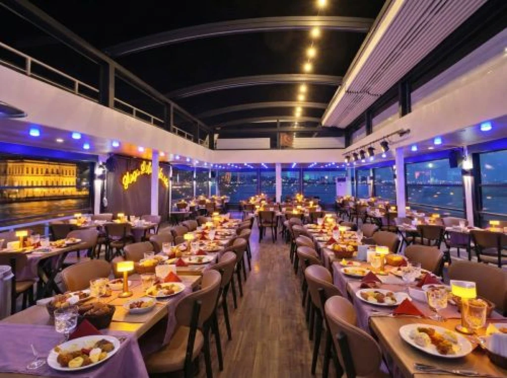 Luxury VIP Lounge Private Table VIP Menu Unlimited Alcoholic Drinks Meeting Point