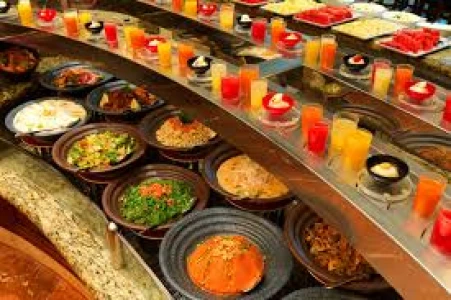 Dubai Mega Yacht Dinner Cruise