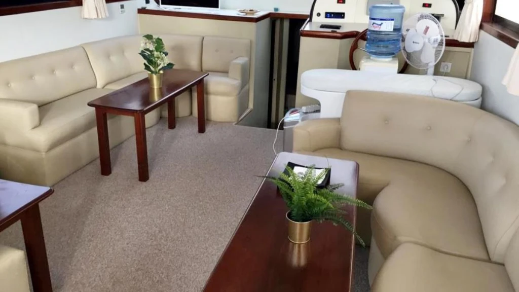 Private Yacht-2