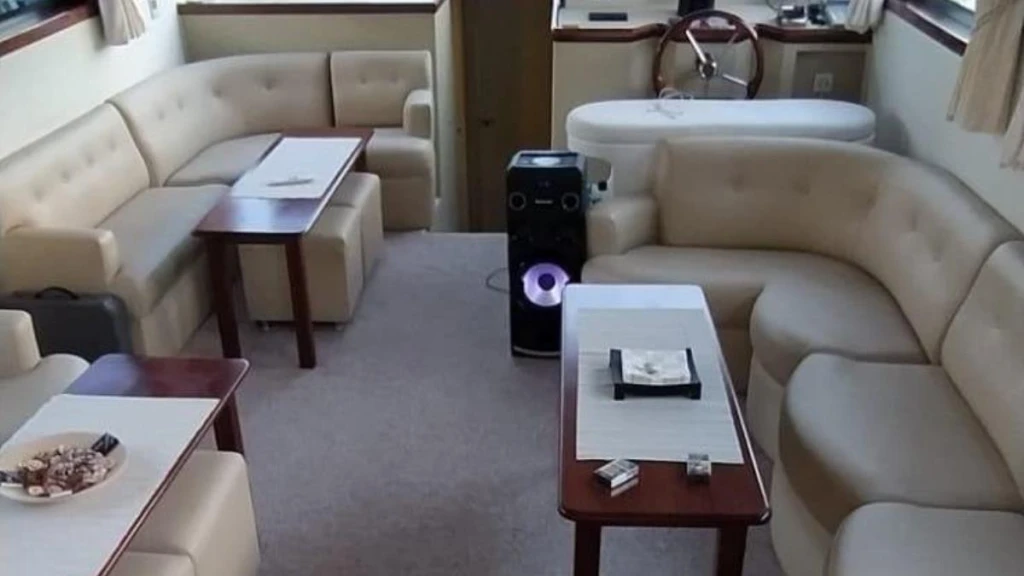Private Yacht-2