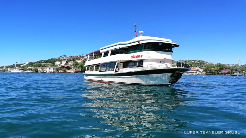 Alquiler de yate y barco para tour de natación