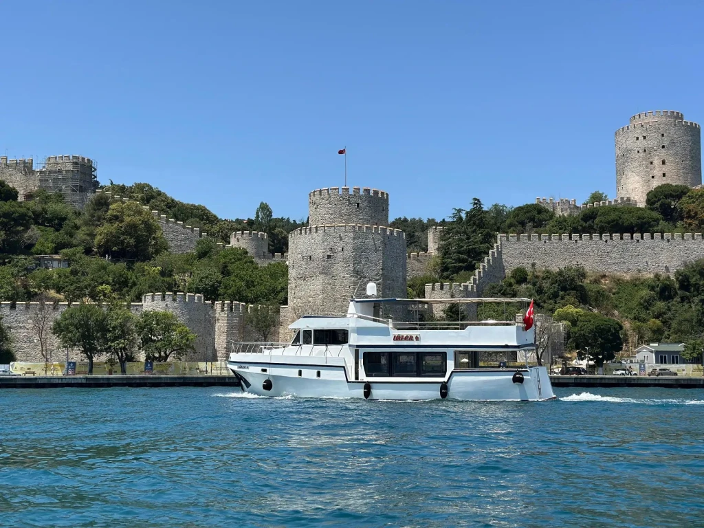 Alquiler de yate y barco para tour de natación