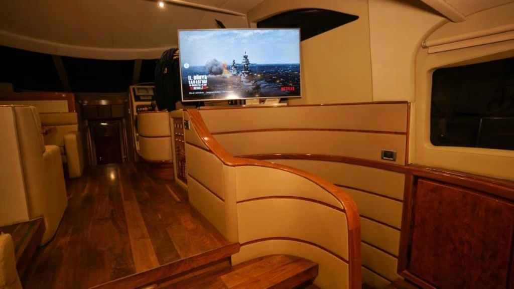 Nave speciale 4
