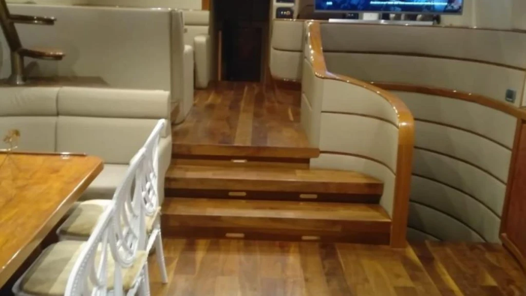 Nave speciale 4