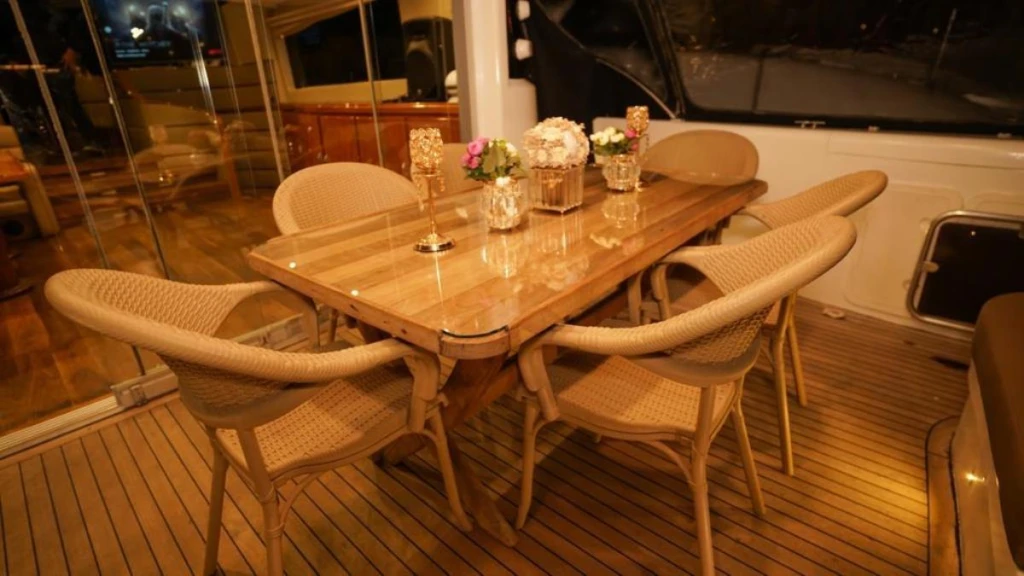 Nave speciale 4