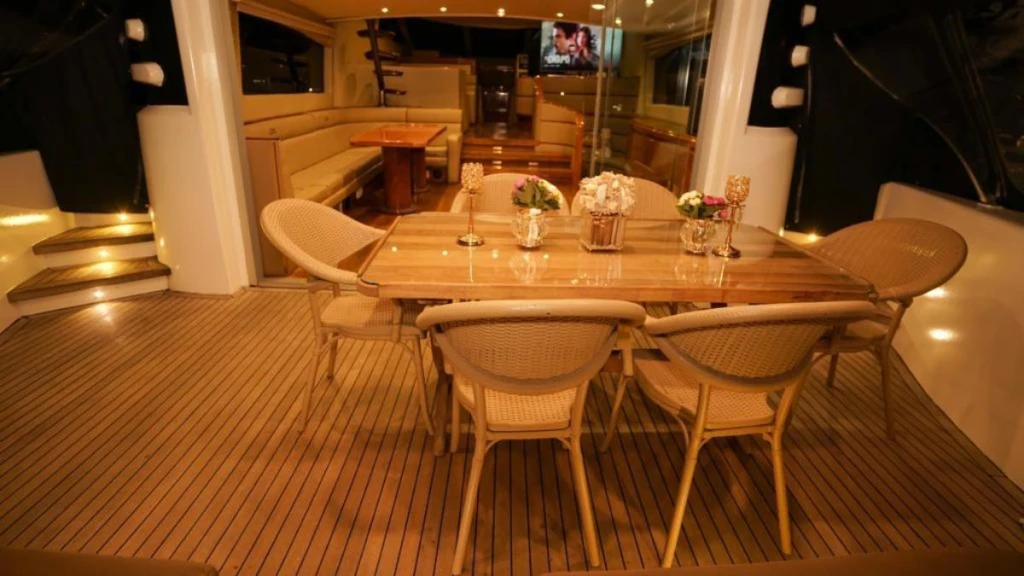 Nave speciale 4