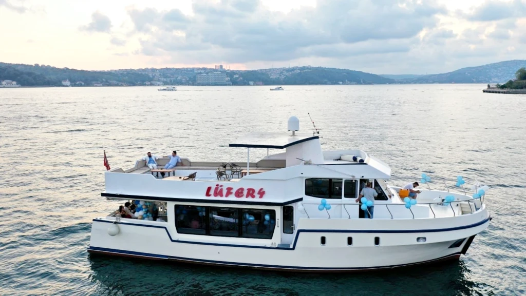 Anadolu Fortress Boat Rental