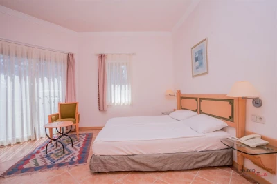 Mira Beach Resort Bodrum 4 Gece 5 Gün